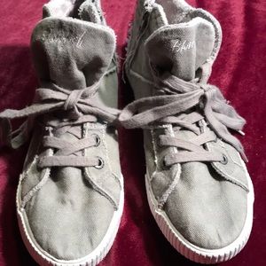 Men’s Gray tattered blowfish Malibu high tops
